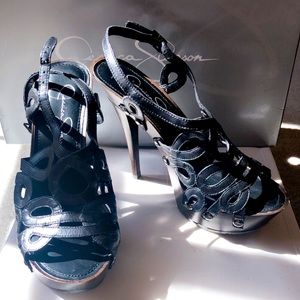 Never worn Jessica Simpson “Genaviv” sandal heels.